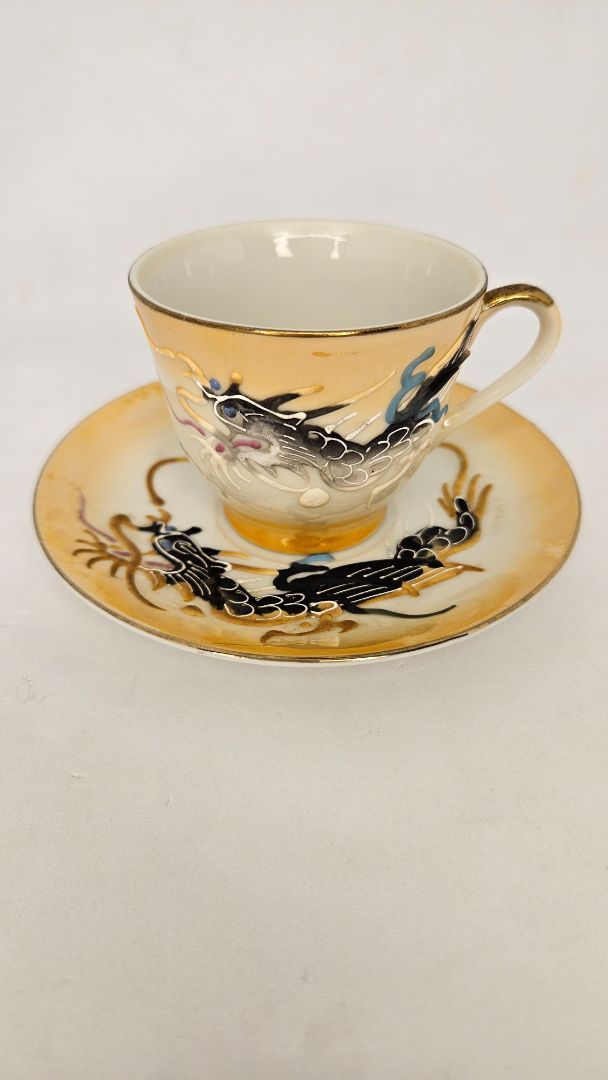 Japanese tea cup dragon pattern