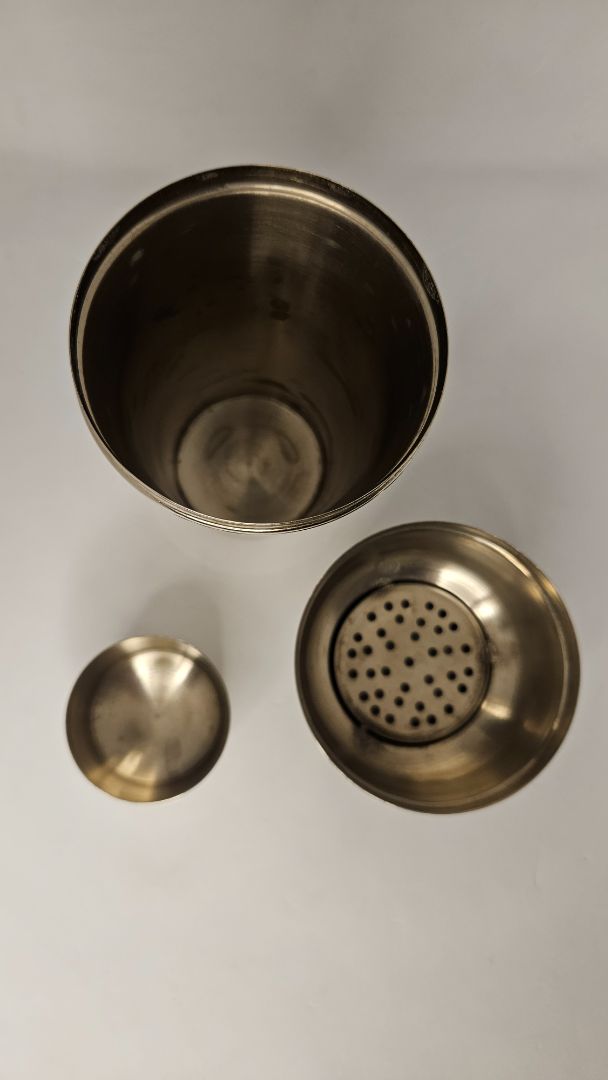 Steel cocktail shaker