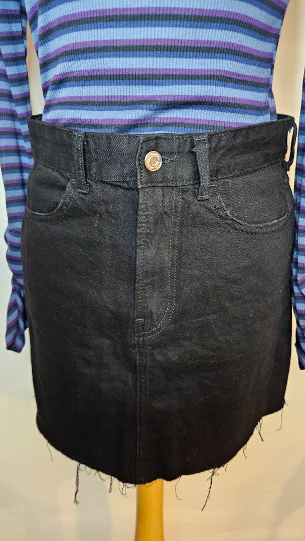 Stutt gallapils, EUR 36, H&M