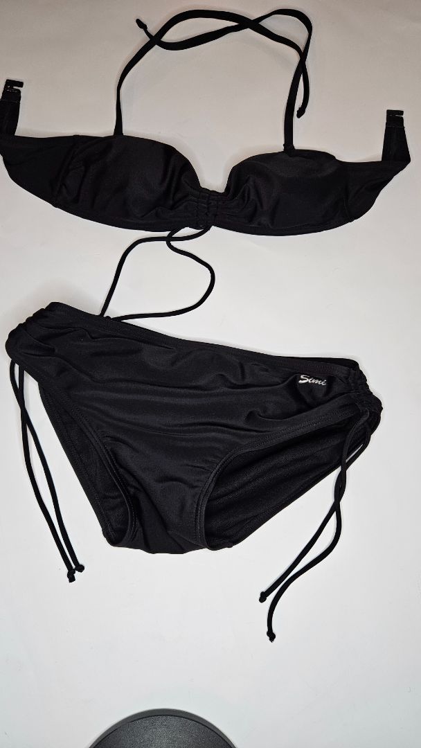Black bikini, EUR 40, Simi