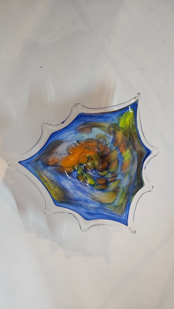 Glass bowl (vintage)
