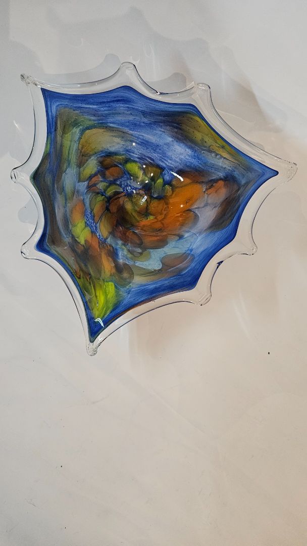 Glass bowl (vintage)