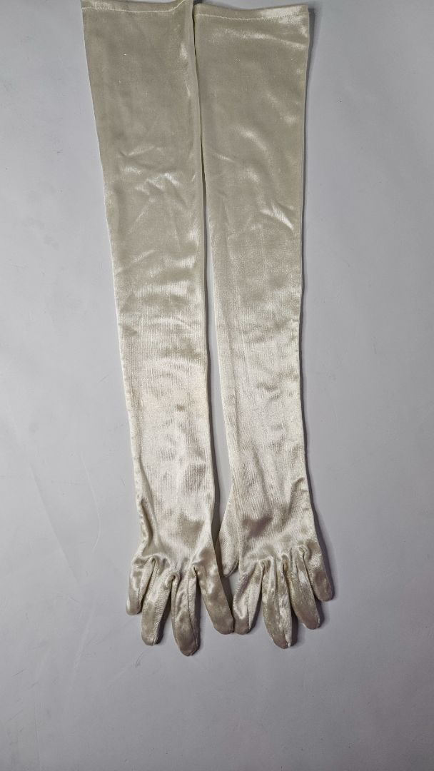Long gloves