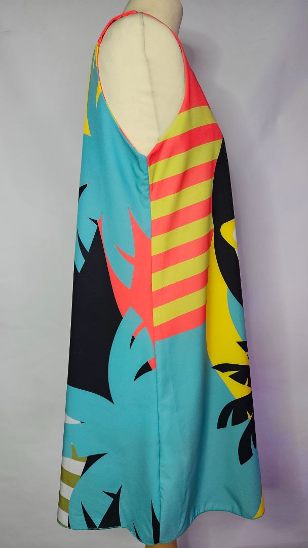 Dress Pop-Art pattern 22001, M, New Collection