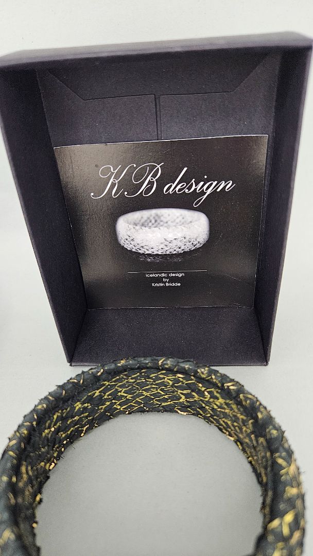 Bracelet made of fish leather, KB Design (Kristín Bridde)