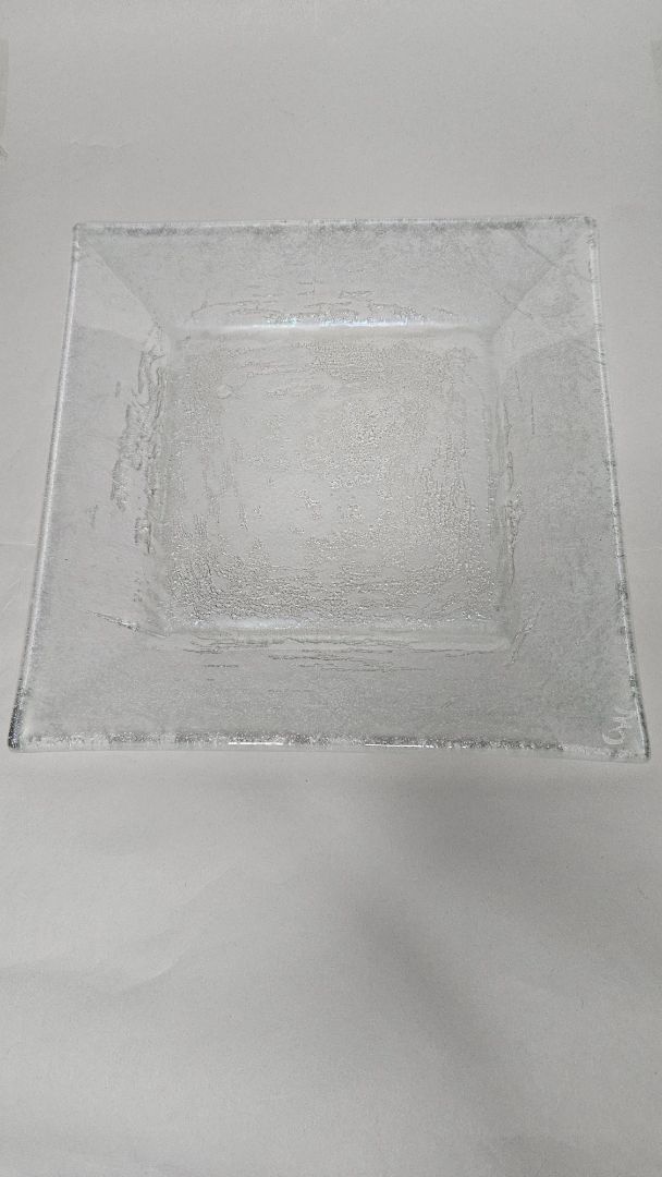 Sandblasted glass dinner plates (25x25 cm)