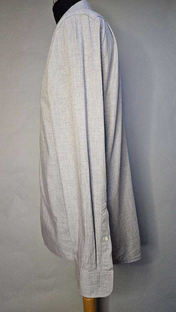 Light gray shirt, M, Michael Kors