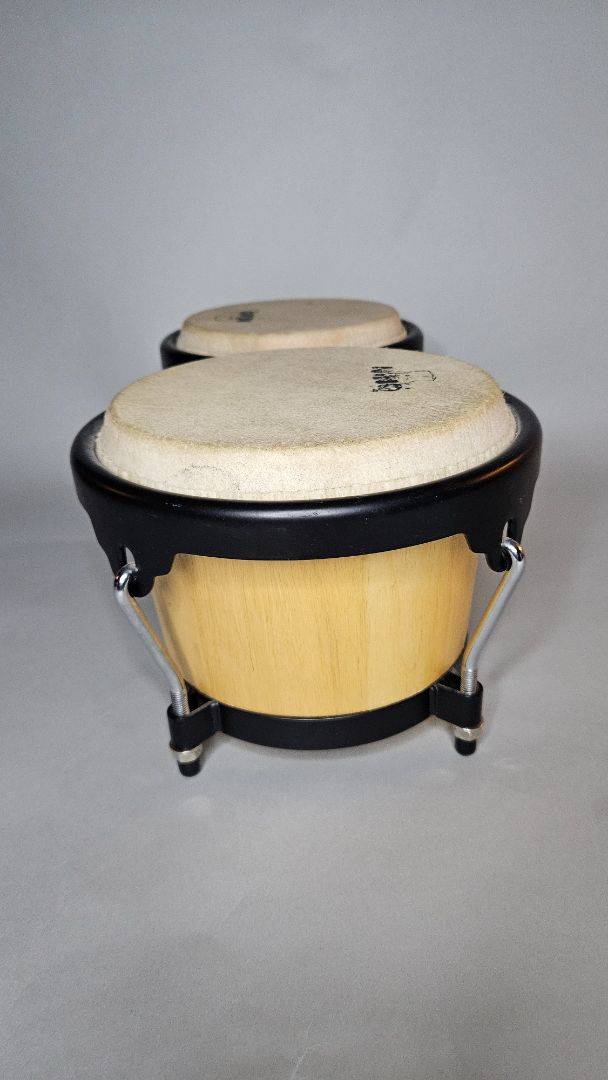 Bongo drums wood, Nino
