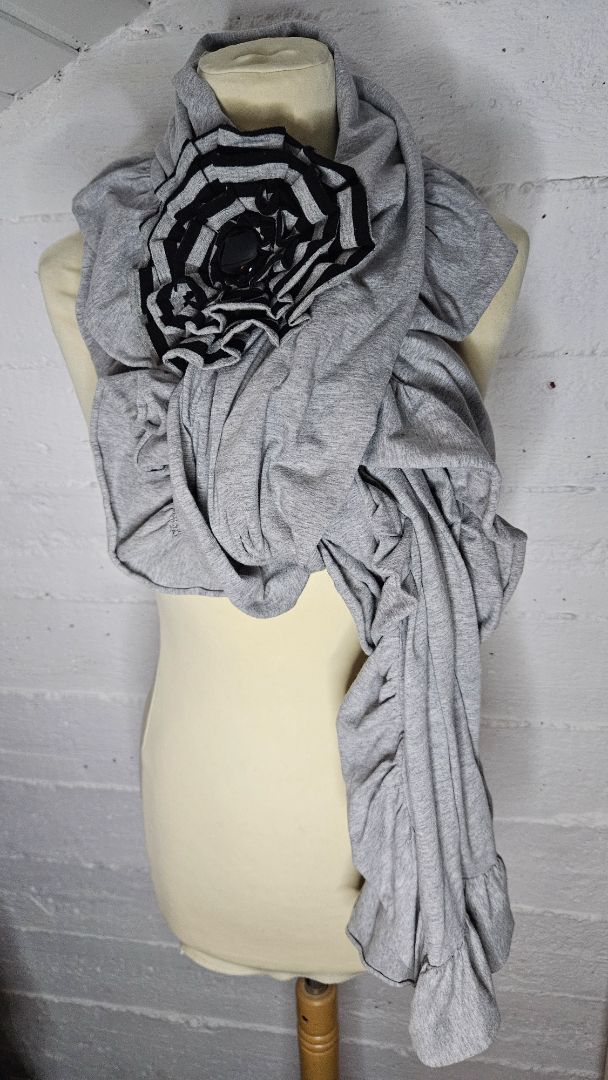 Scarf / shawl, Andrea