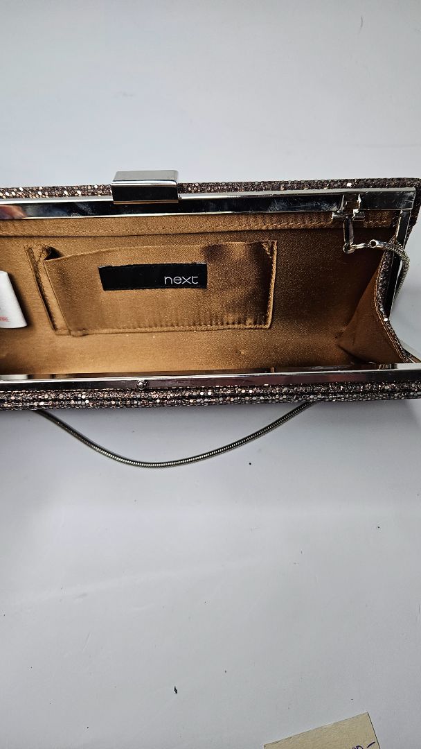 Purse, Next