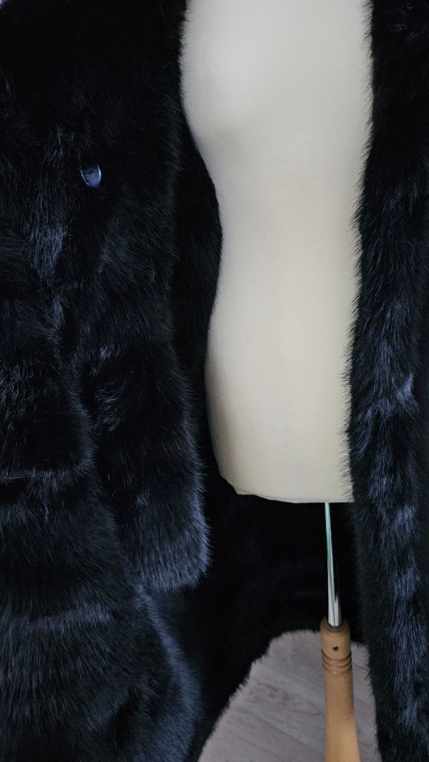 Fur coat (vegan) unused, M, Júník
