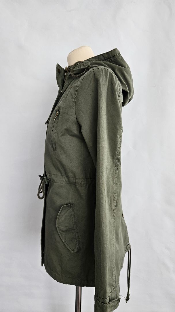 Jakki, M, Ambiance Outerwear