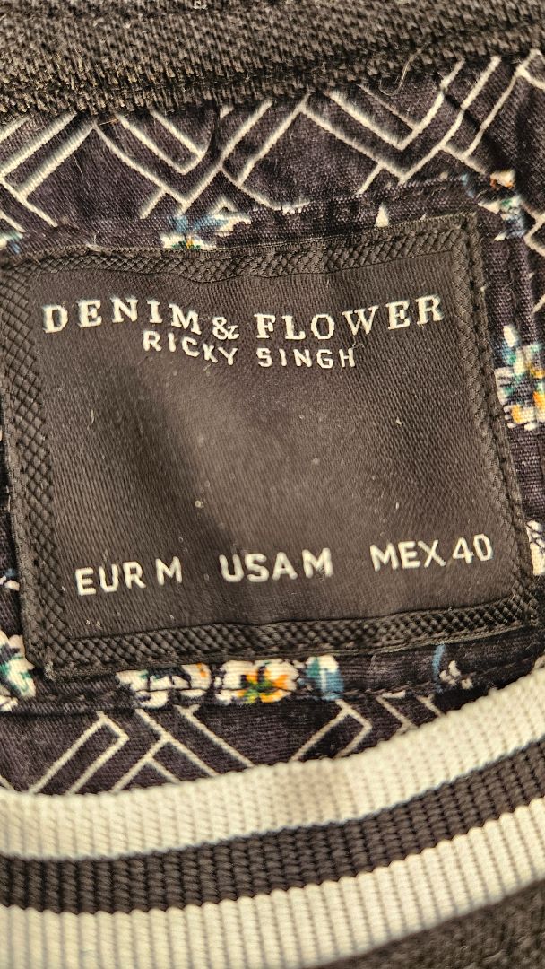 T-shirt, M, Denim & Flower by Ricky Singh