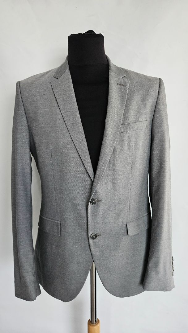 Blazer, 50, Selected