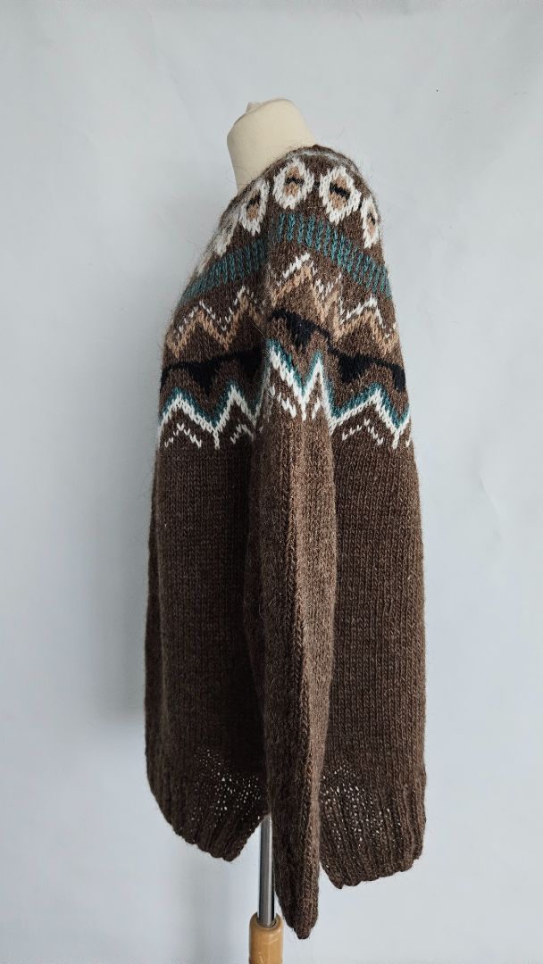 Icelandic lop sweater, M, Icelandic lop