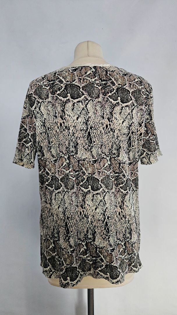 T-shirt, EUR 42, Debenhams