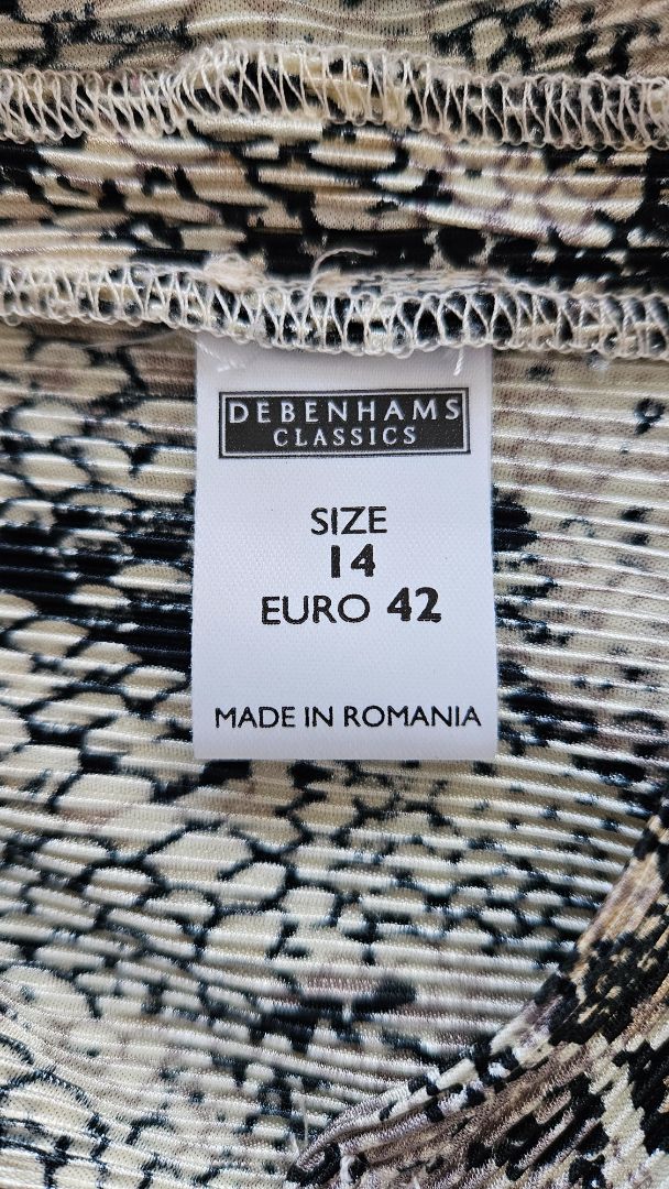 T-shirt, EUR 42, Debenhams