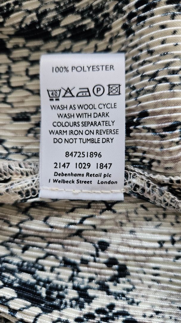 T-shirt, EUR 42, Debenhams
