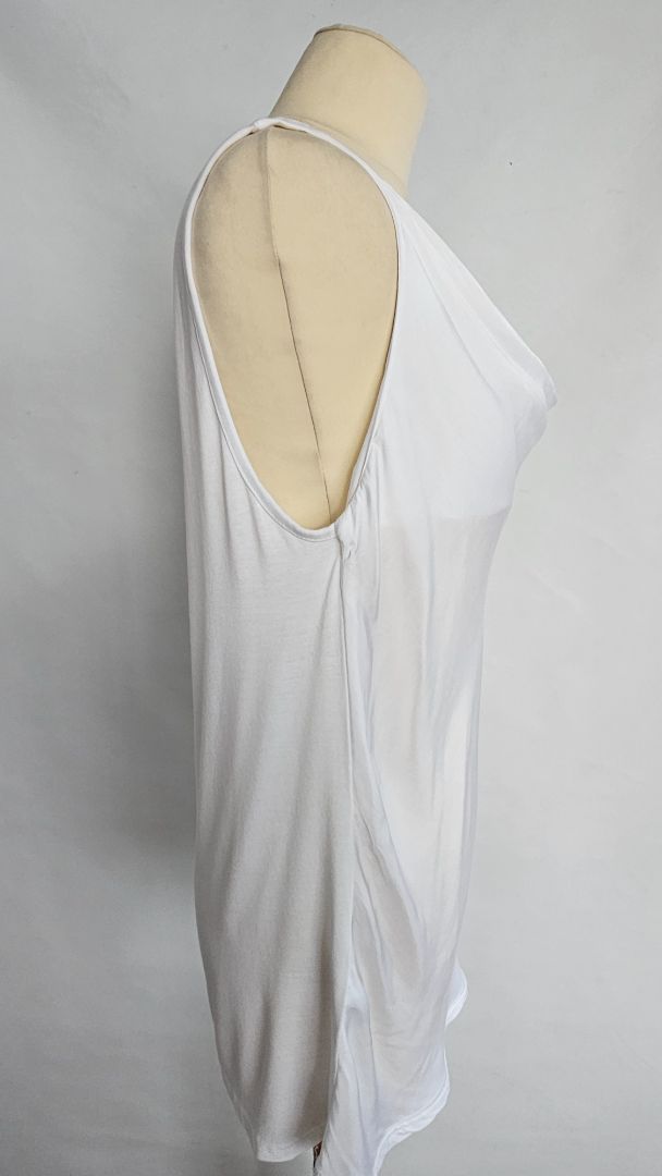 Plunging neckline top, EUR 40