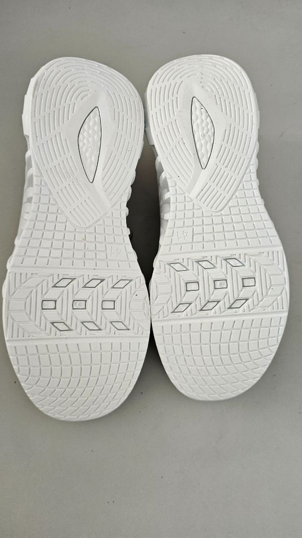 Sneakers (unused), EUR 41
