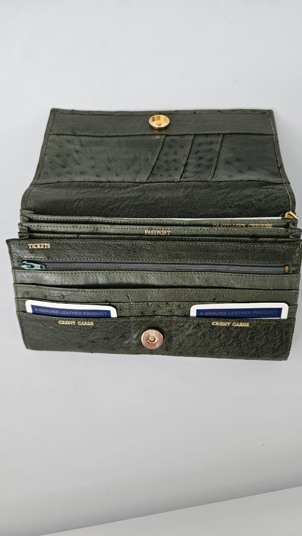 Genuine ostrich leather wallet (unused)