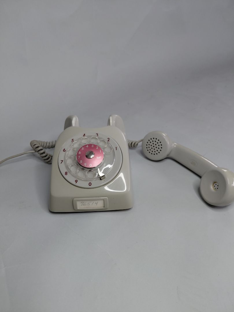 Vintage skífusími