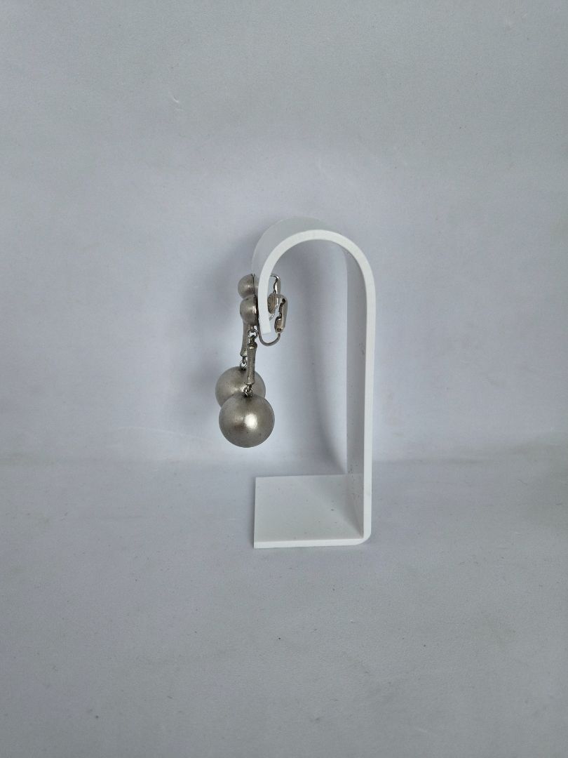 Side clip earrings