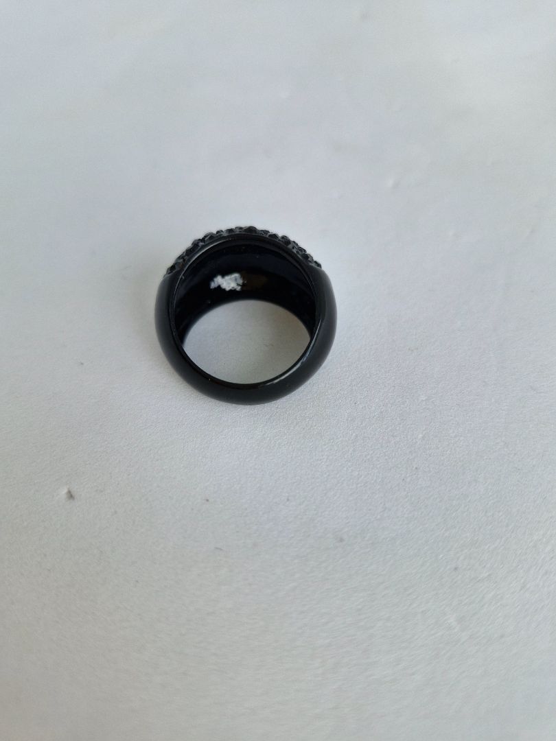 Sparkling ring