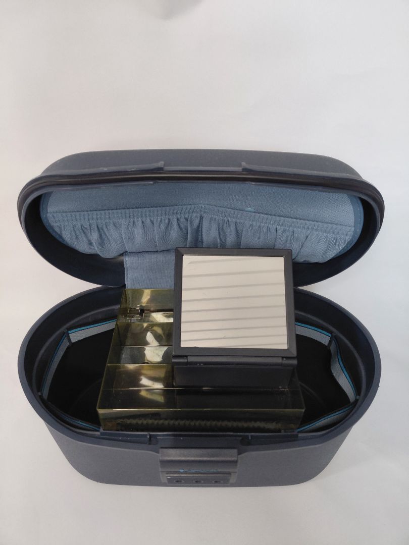 Vintage "Bjútí box" / Snyrtibox með talnalás (1990s), Samsonite