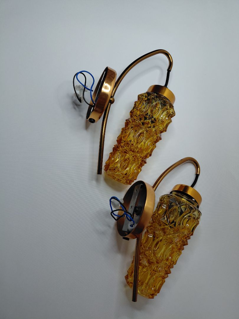 Vintage wall light (1970)