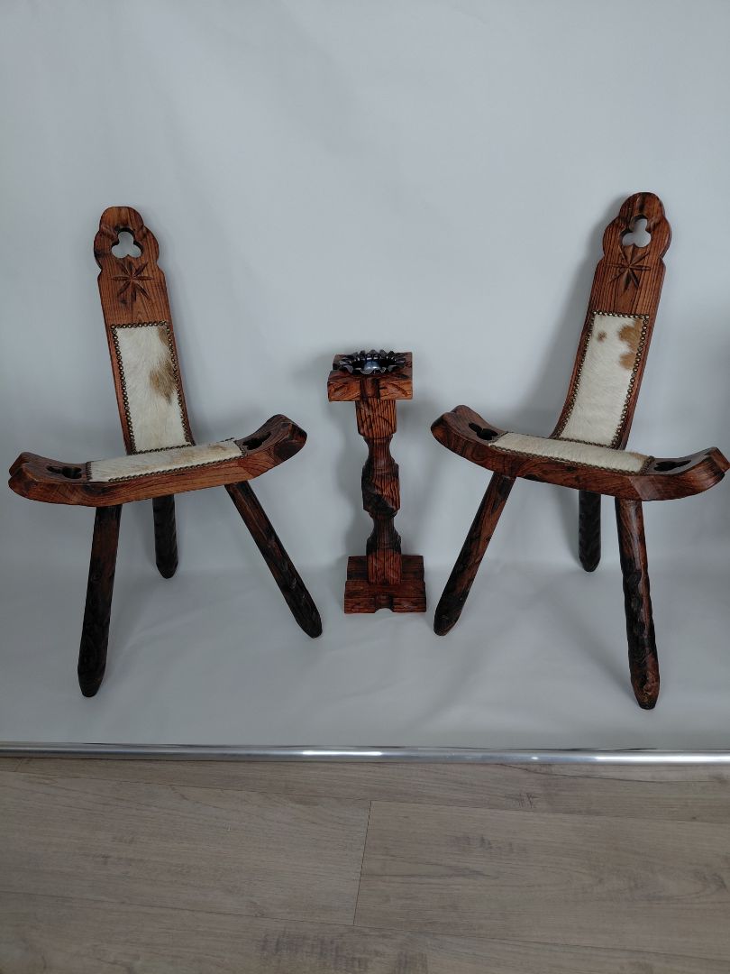 Vintage spænskir fæðingastólar og kertaborð (1960-1970)