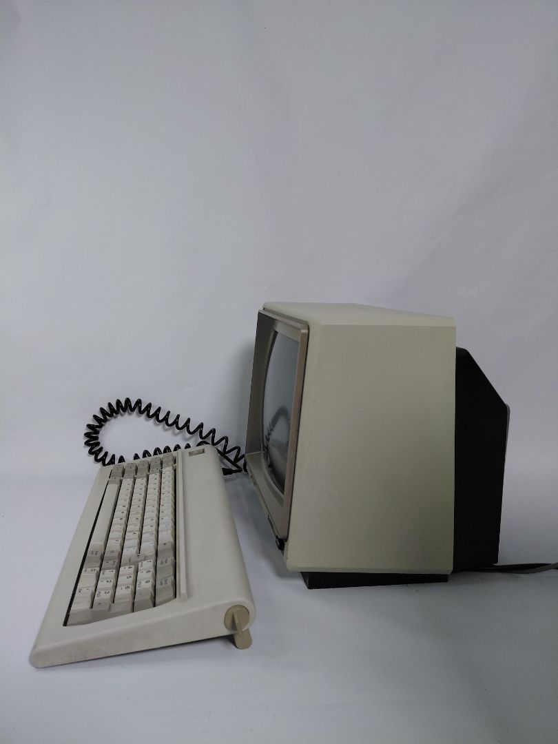 Vintage (1984-1985) tölvuskjár og lyklaborð, Zenith og IBM