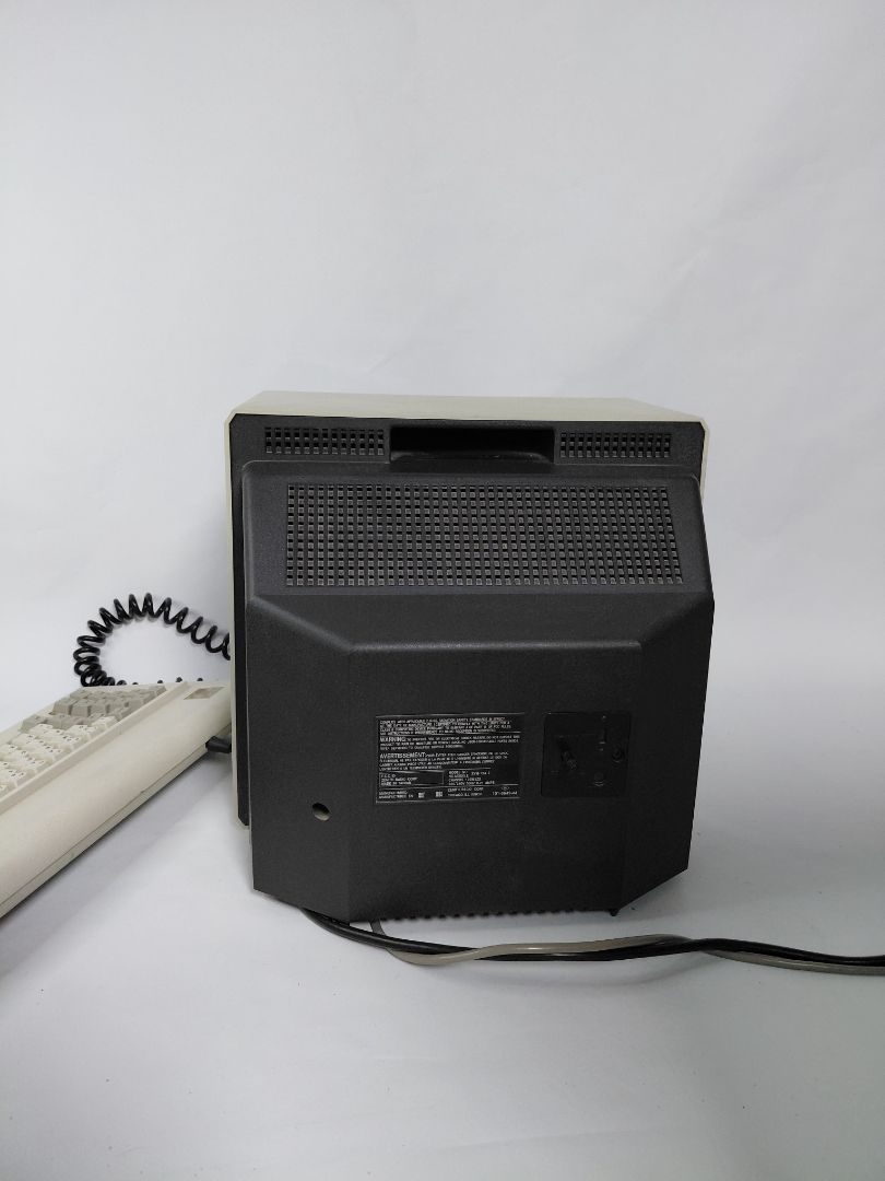 Vintage (1984-1985) tölvuskjár og lyklaborð, Zenith og IBM