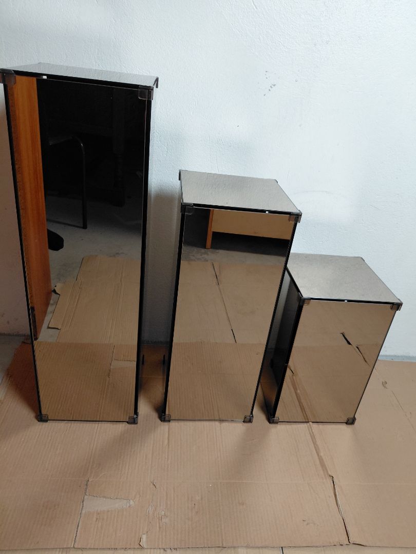 Vintage (1970s) Piedestal spegla borð/turnar, Ikea
