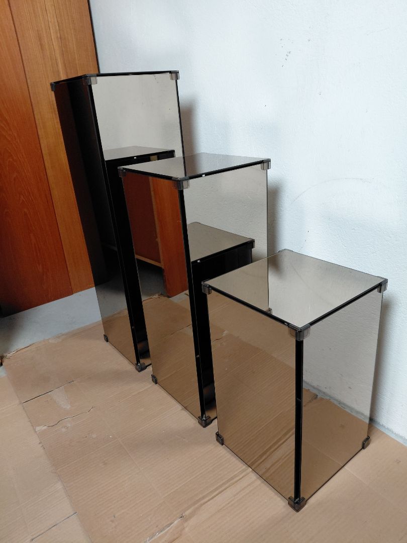 Vintage (1970s) Piedestal spegla borð/turnar, Ikea