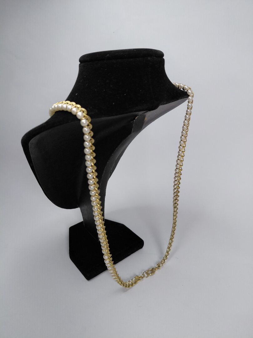 Vintage perlu hálsfesti (sídd 30.5 cm)