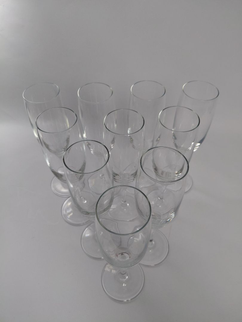 Kampavínsglös á fæti 10 stk (18 cl) Diamante línan, Fidenza Vetraria