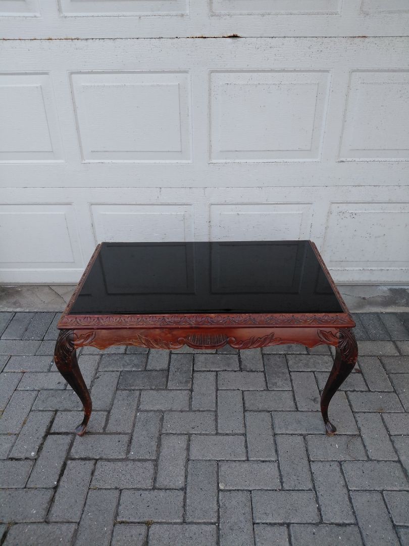 Antík sófaborð, Guðmundur blindi húsgagnsmiður / Víði