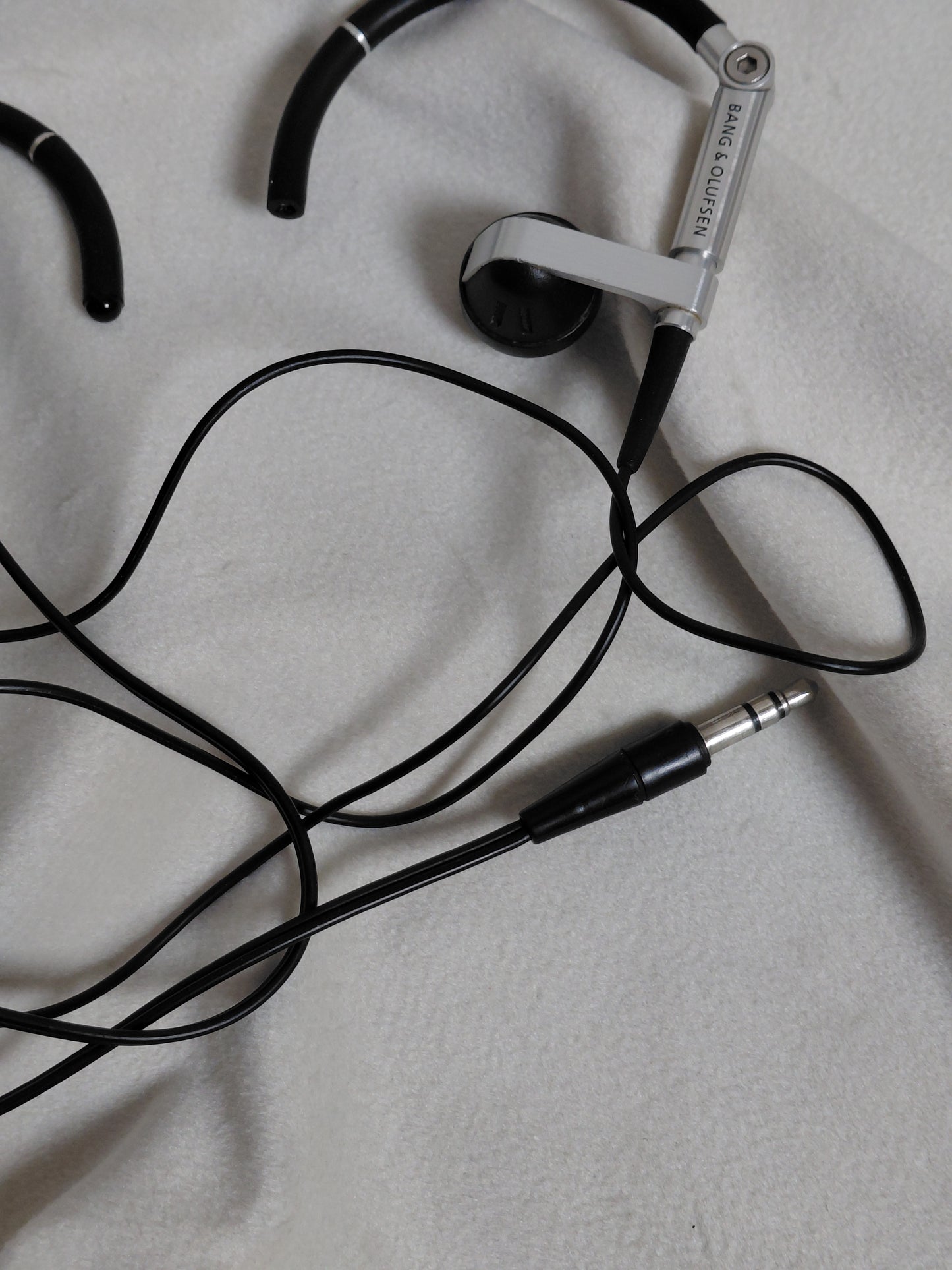 Vintage heyrnatól í eyru með snúru A8 með leður hulstri, Bang & Olufsen