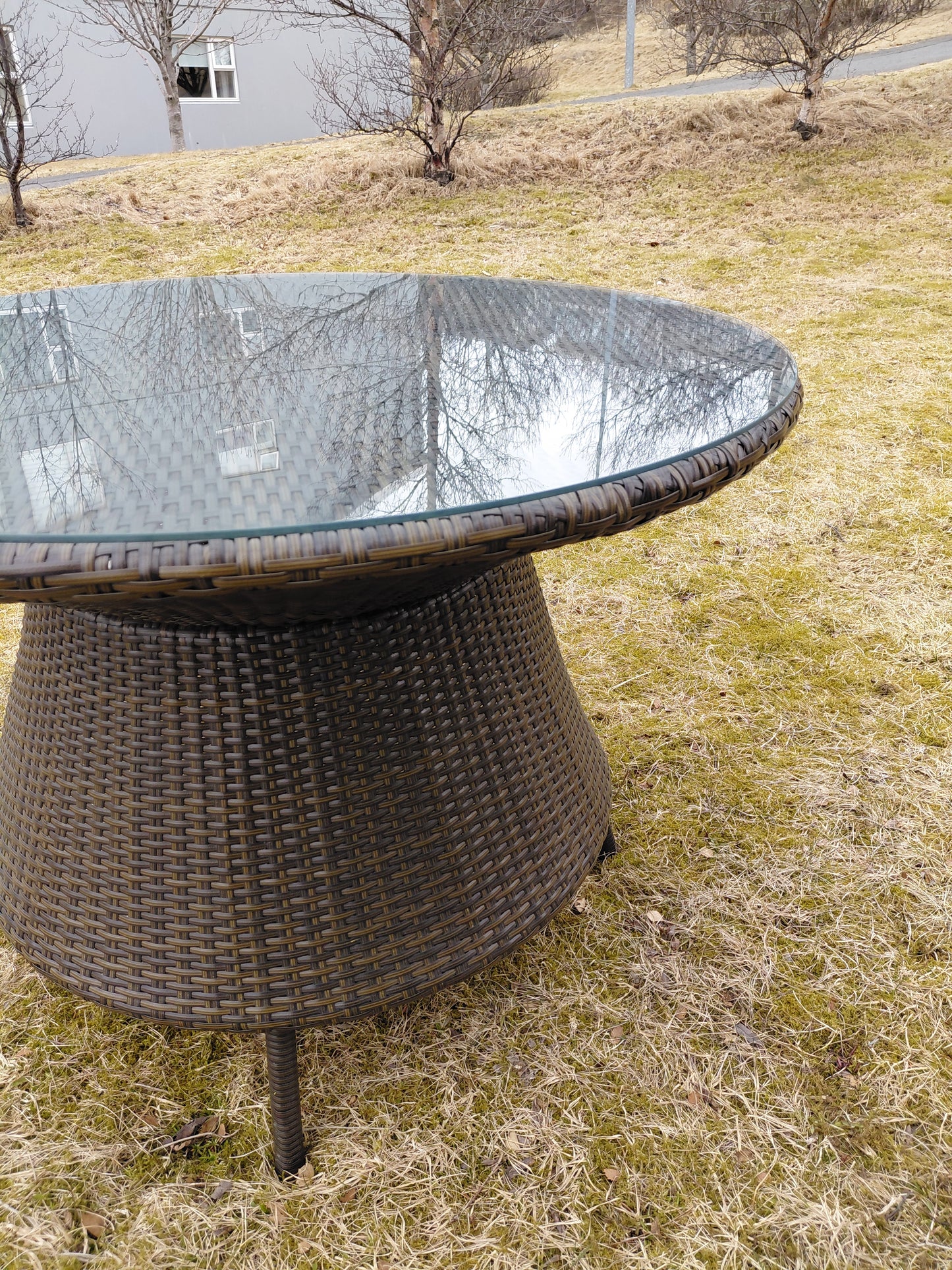 Garðhúsgögn - hringborð (Ø 98 cm), Útilegumaðurinn