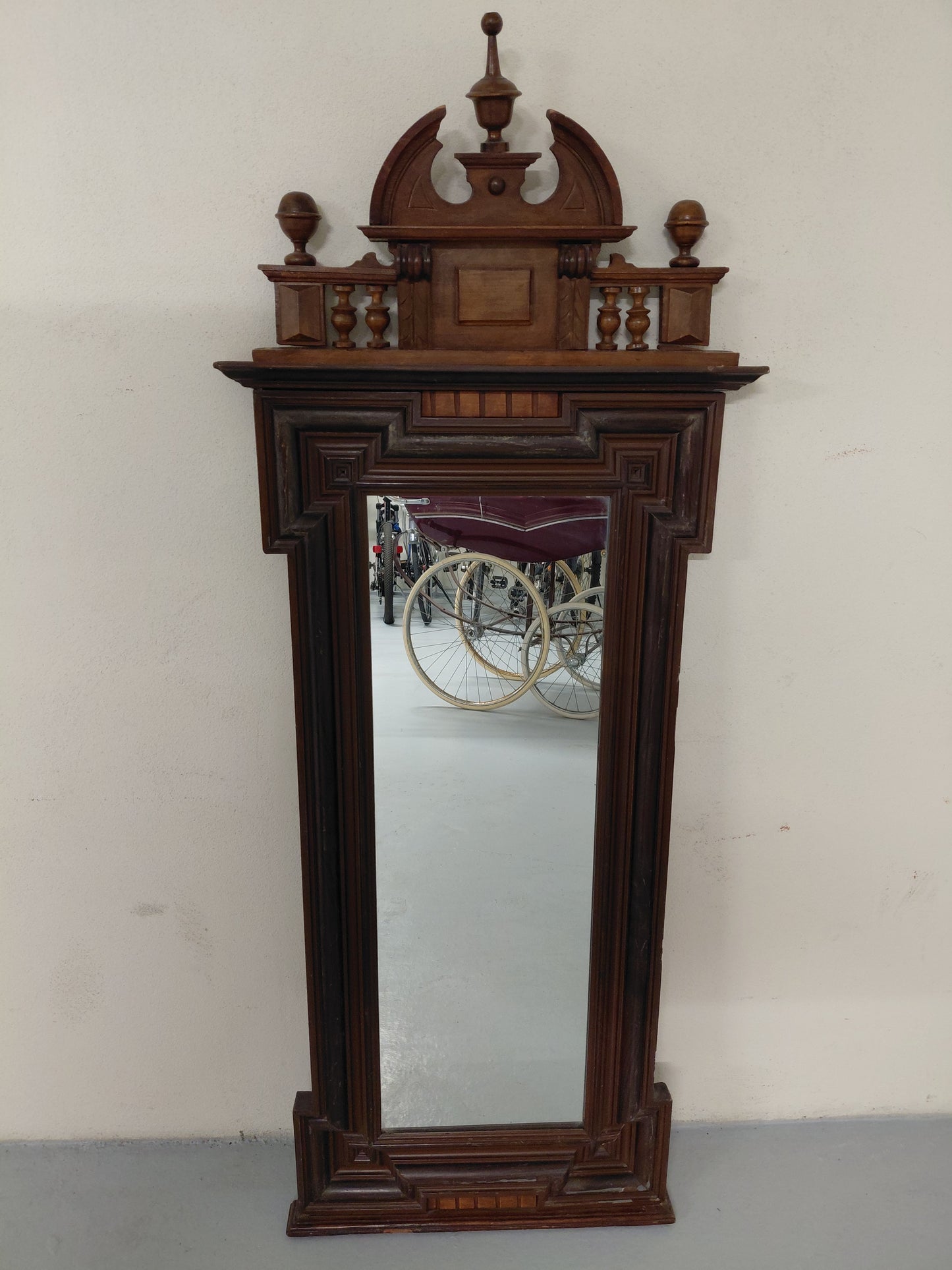 Antík spegill í Neo-Renaissance stíl (1880-1900), Antík