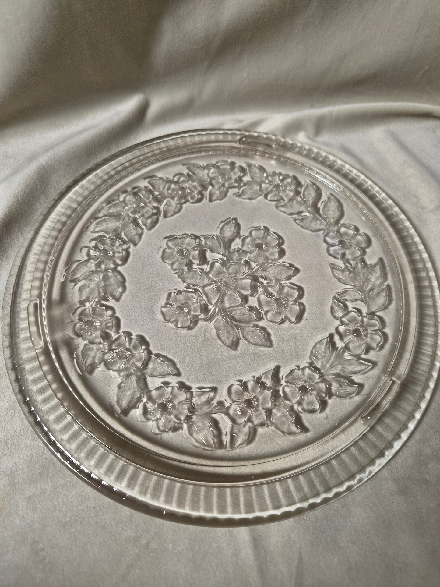Hringlaga gler kökudiskur á upphækkun Apple Blossom (Ø29 cm), Sovereign House