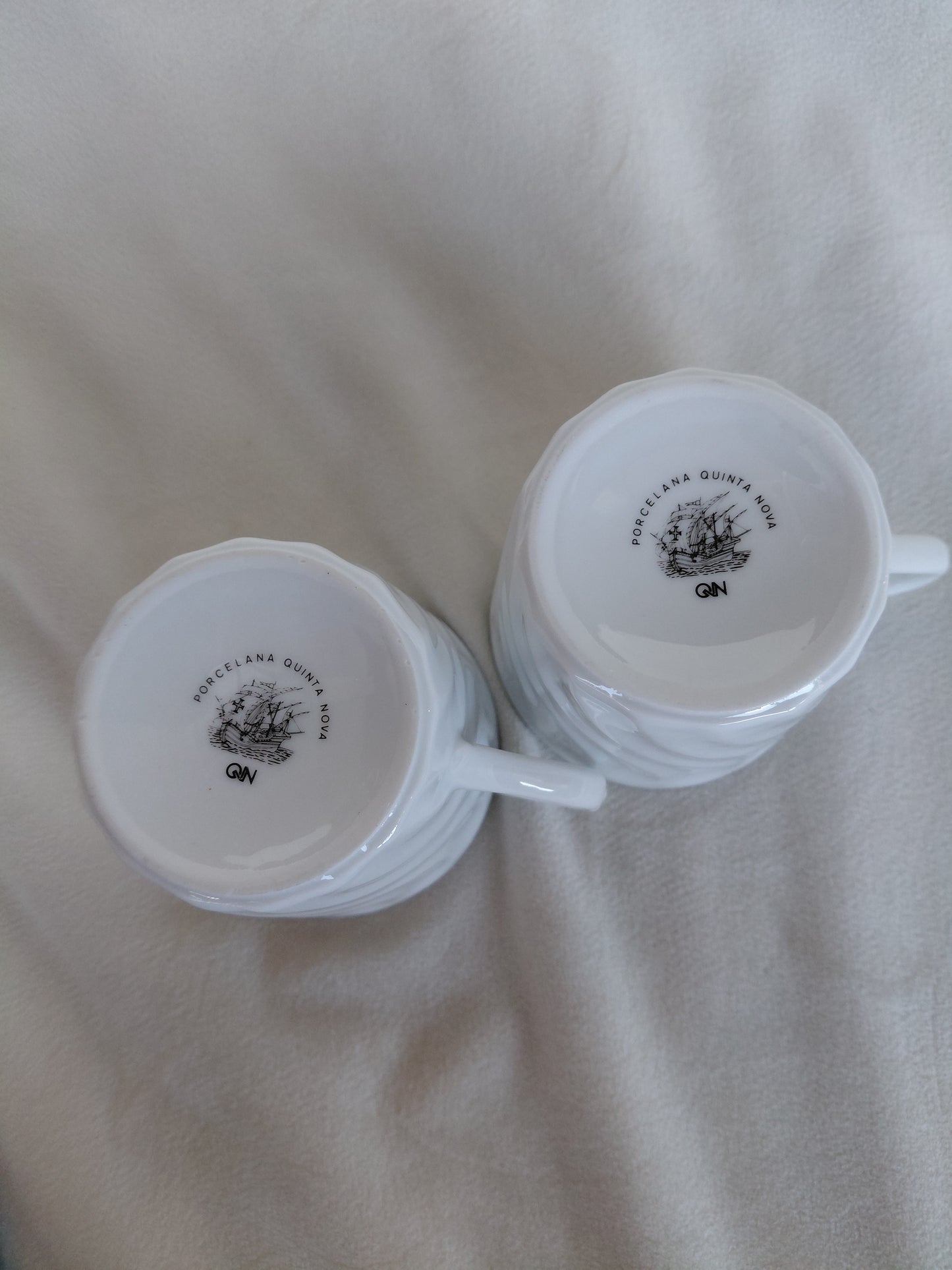 Vintage kaffibolli stakur - Swirl design (1960-1980), Porcelana Quinta Nova