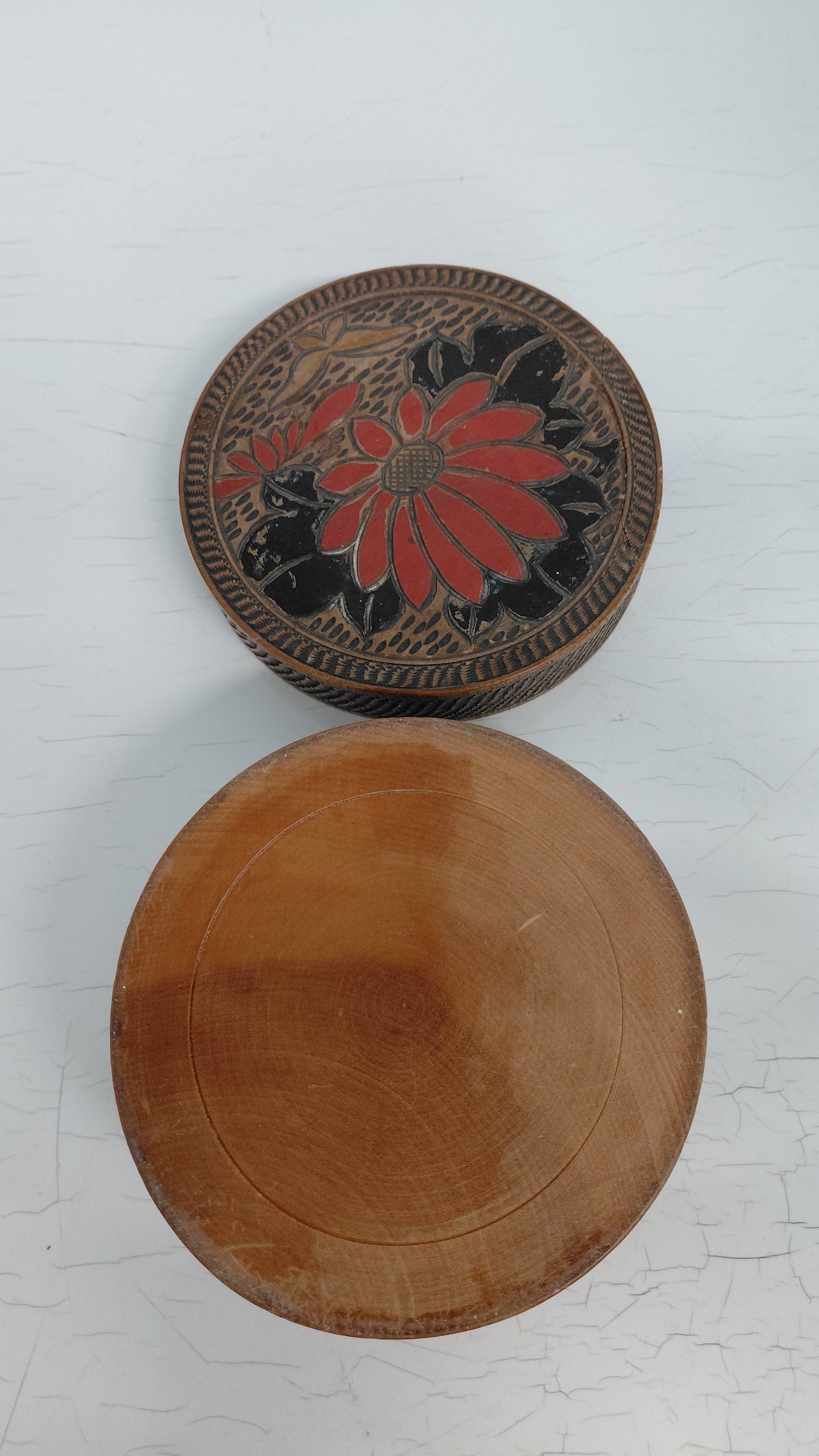 Japanskt viðarskrín með loki (1920-1950), Antík