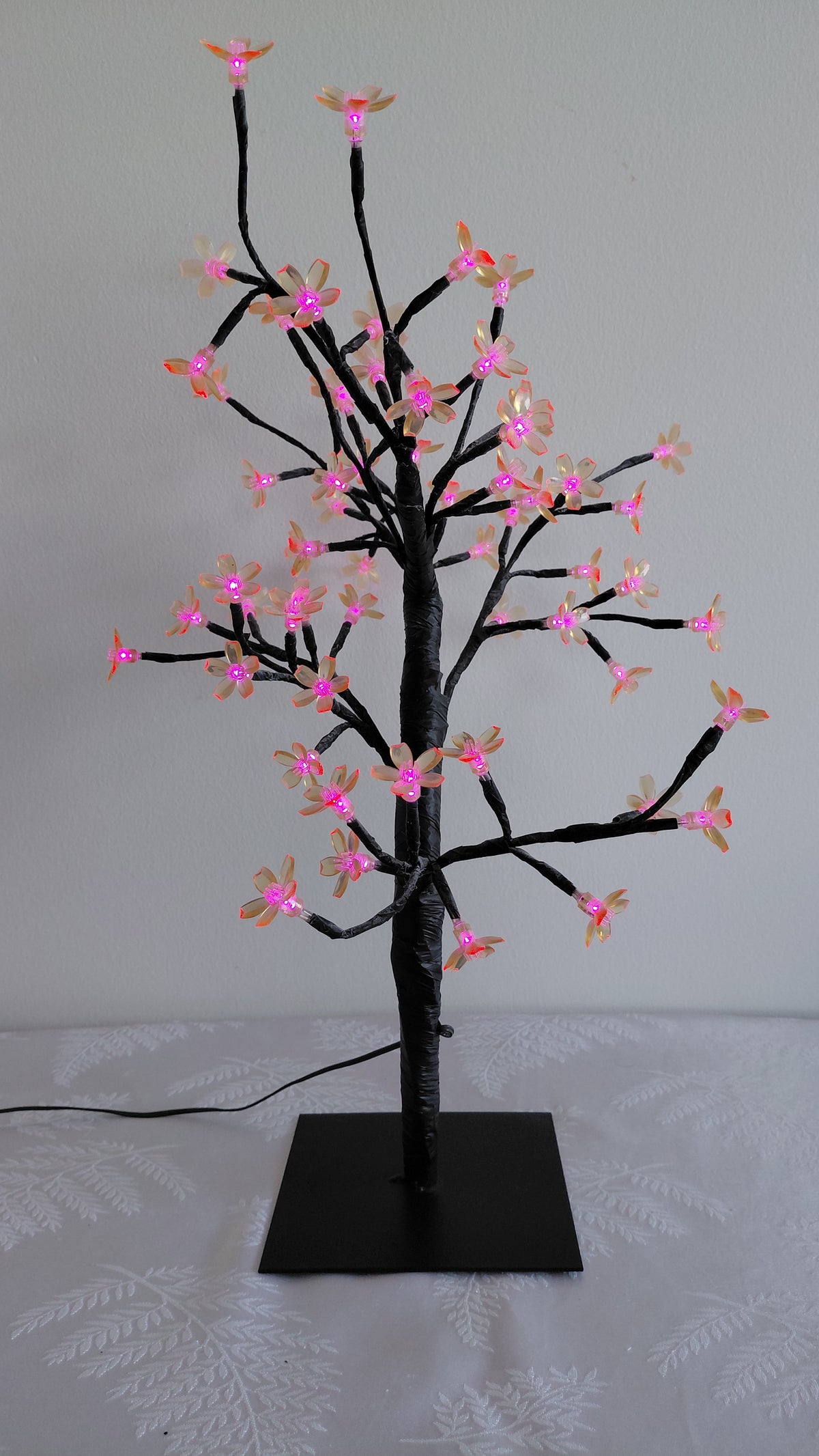 Led ljós í laginu eins og tré (H50 cm)