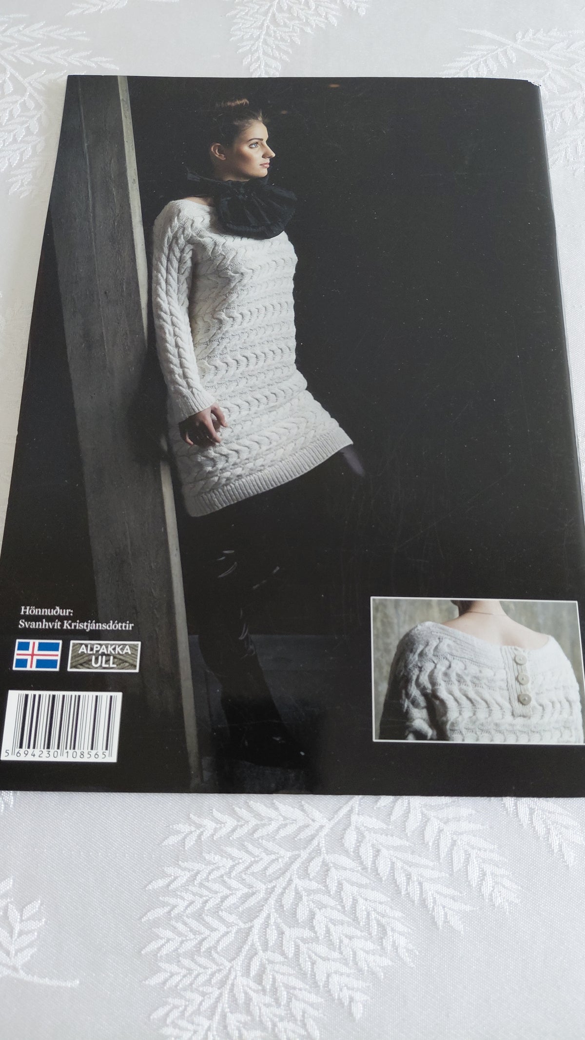 Prjónablaðið Ýr (Janúar 2014), Tinna Heildverslun