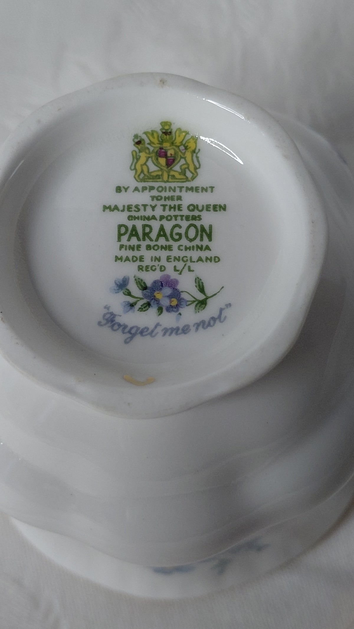 Kaffibolli með undirskál og hliðardisk "Forget me not /Gleym mér ei" munstur, Paragon China
