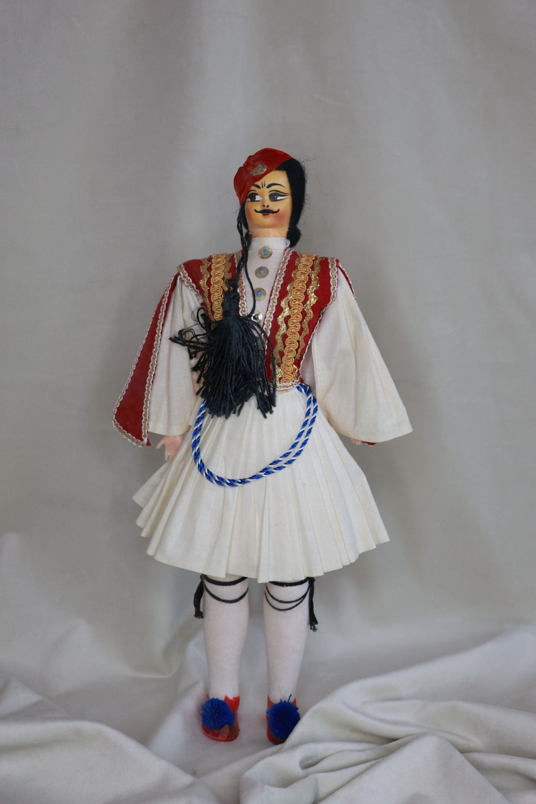 Grísk þjóðbúninga dúkka - Evzone/Tsolias (1960-1970), Vintage