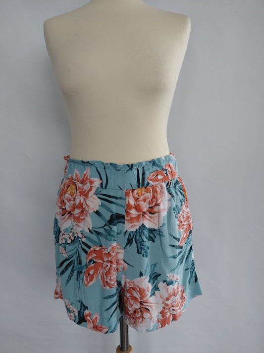 Stuttbuxur, EUR 36, Gina Tricot