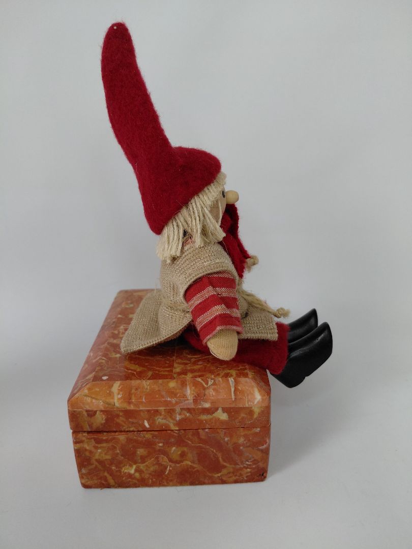 Small Christmas elf (adjustable)